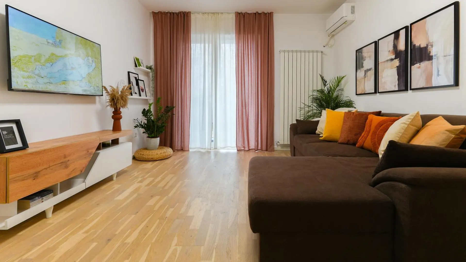 Amalia - Quiet 1Br Apartment With Parking & Wi-Fi Bucharest Romania