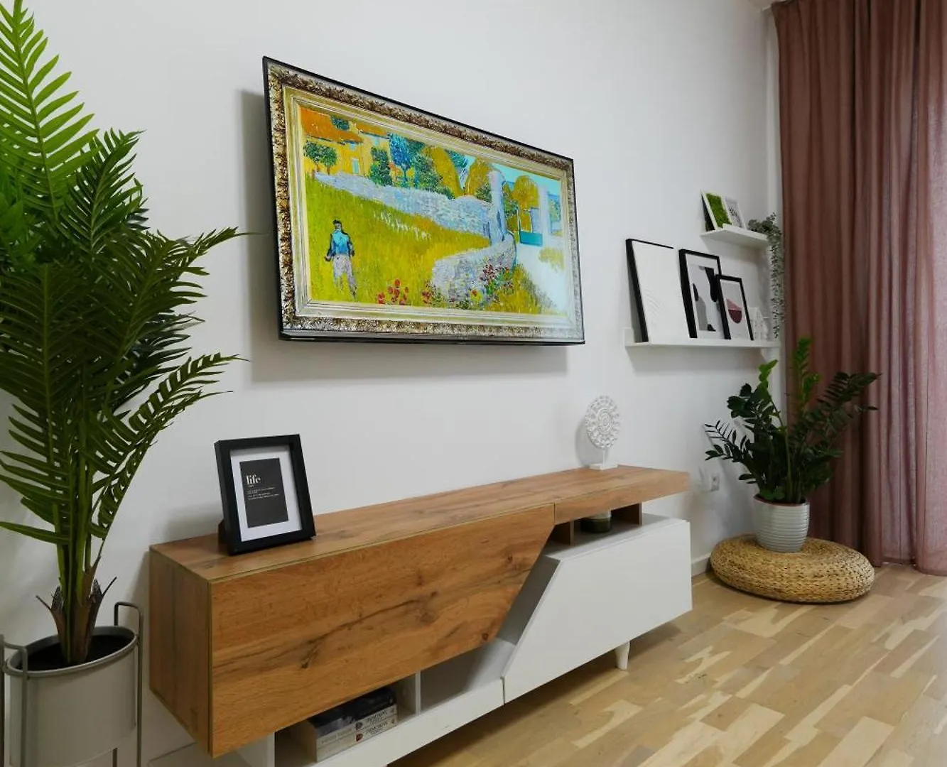 Amalia - Quiet 1Br Apartment With Parking & Wi-Fi Bucharest